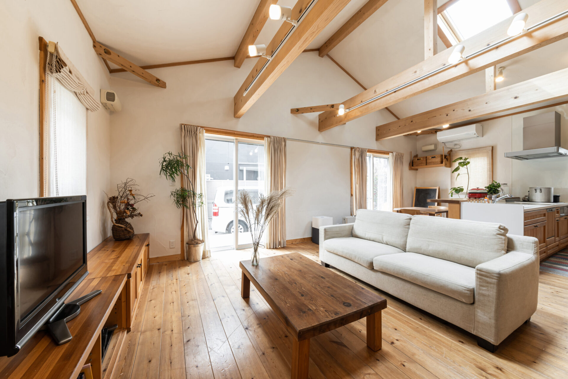Designing Energy-Efficient Homes With Australian Made Curtains | Australian Made | Custom Curtains & Curtain Track Systems Wholesaler | MAC Window Fashions